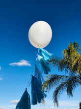 Load image into Gallery viewer, Balloon Tassel Garland