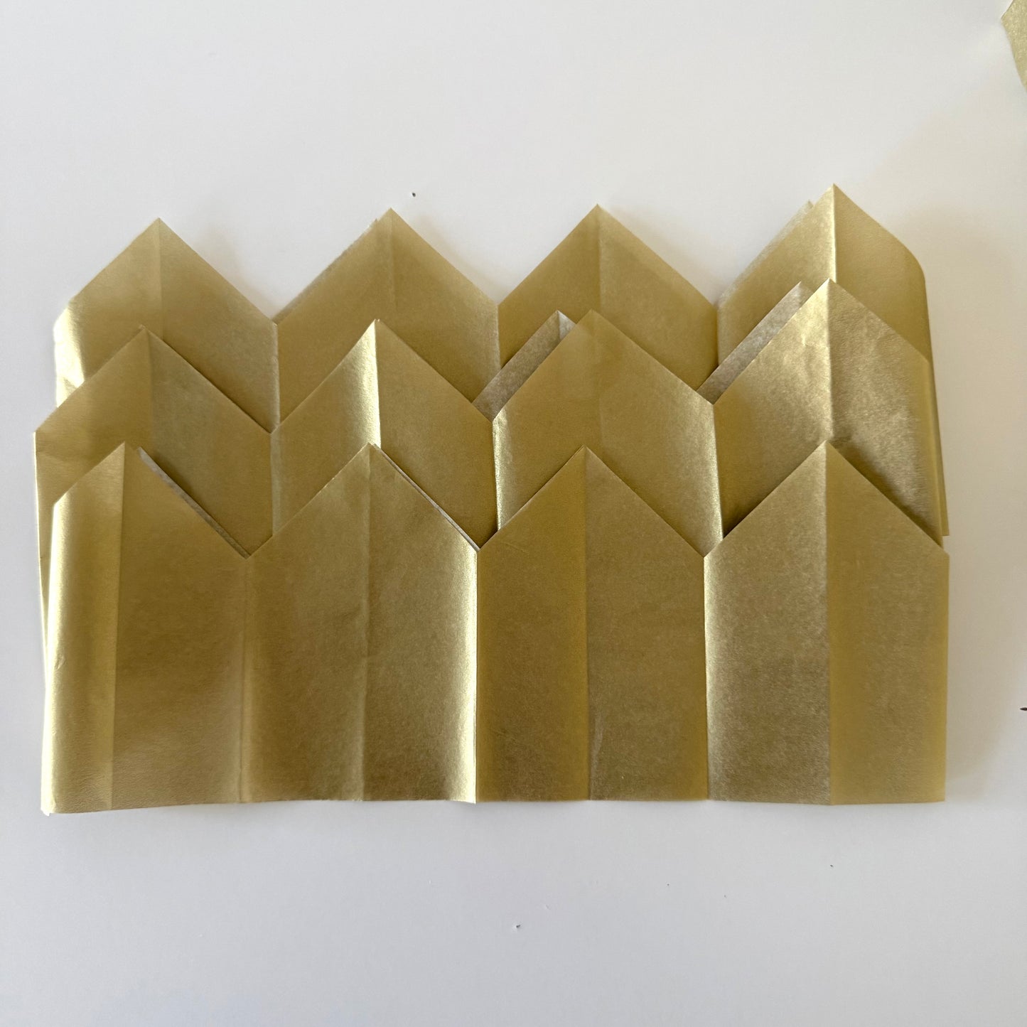 Christmas Cracker Paper Crowns – Tissue Paper Party Hats