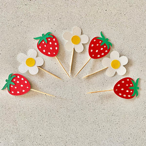 Strawberry and Daisy Cupcake Topper