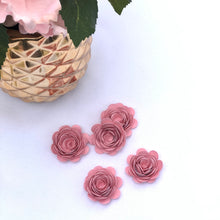 Load image into Gallery viewer, paper flowers